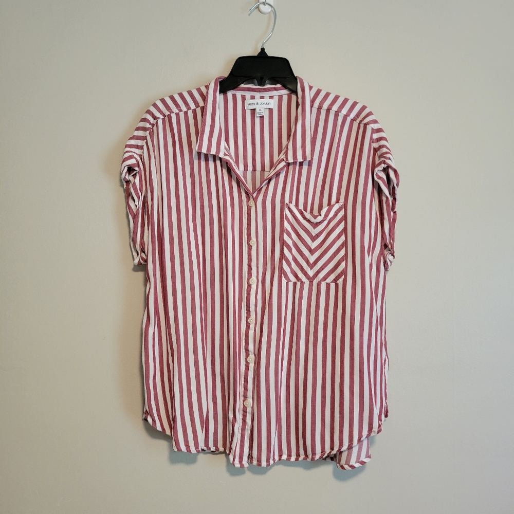 Alex & Jordan Button Down Short Sleeve Blouse Size XL Red and White Stripe